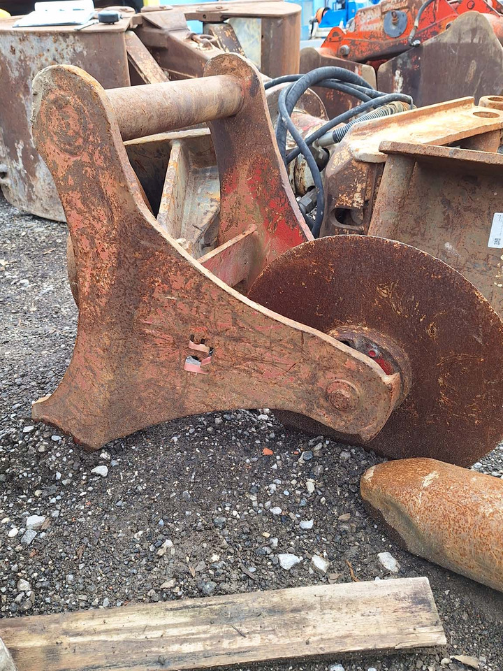 380 mm Volvo S60 - Priključak za Građevinski strojevi: slika 380 mm Volvo S60 - Priključak za Građevinski strojevi 380 mm Volvo S60 - Priključak za Građevinski strojevi: slika 380 mm Volvo S60 - Priključak za Građevinski strojevi