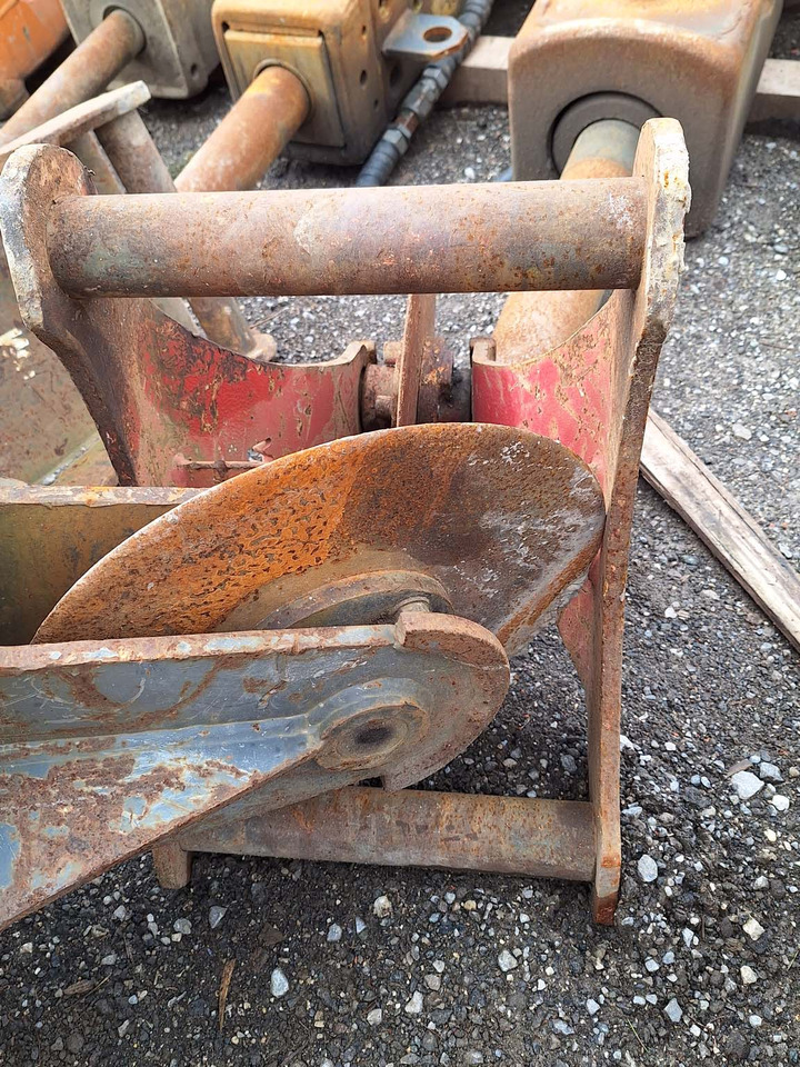 380 mm Volvo S60 - Priključak za Građevinski strojevi: slika 380 mm Volvo S60 - Priključak za Građevinski strojevi 380 mm Volvo S60 - Priključak za Građevinski strojevi: slika 380 mm Volvo S60 - Priključak za Građevinski strojevi