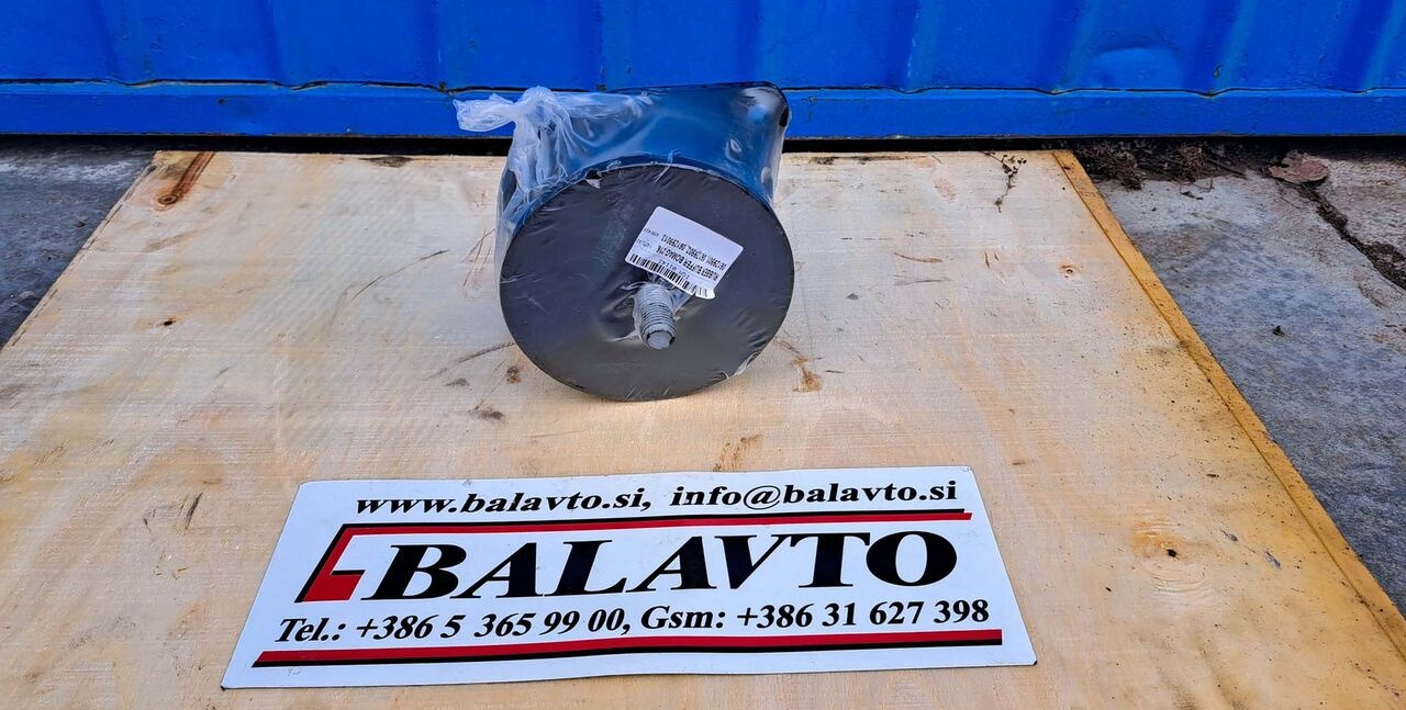 Rubber buffer for BOMAG compactors - Rezervni dijelovi za Kompaktor: slika Rubber buffer for BOMAG compactors - Rezervni dijelovi za Kompaktor Rubber buffer for BOMAG compactors - Rezervni dijelovi za Kompaktor: slika Rubber buffer for BOMAG compactors - Rezervni dijelovi za Kompaktor