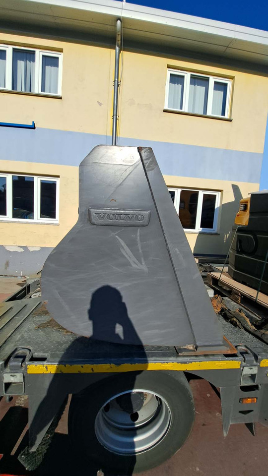 VOLVO 2500 mm for 12-15 ton wheel loaders - Utovarna korpa: slika VOLVO 2500 mm for 12-15 ton wheel loaders - Utovarna korpa VOLVO 2500 mm for 12-15 ton wheel loaders - Utovarna korpa: slika VOLVO 2500 mm for 12-15 ton wheel loaders - Utovarna korpa