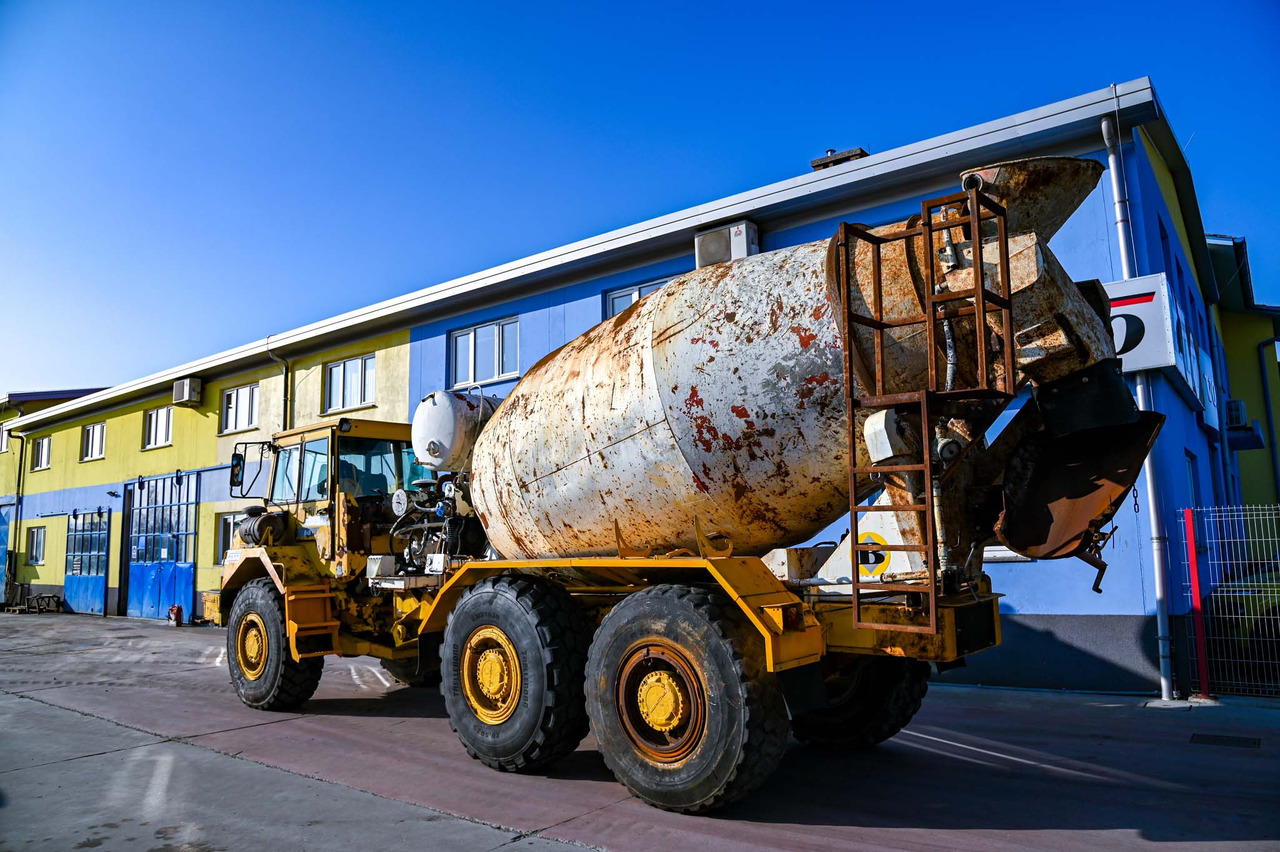 VOLVO A25C 6X6 - Automješalica: slika VOLVO A25C 6X6 - Automješalica VOLVO A25C 6X6 - Automješalica: slika VOLVO A25C 6X6 - Automješalica