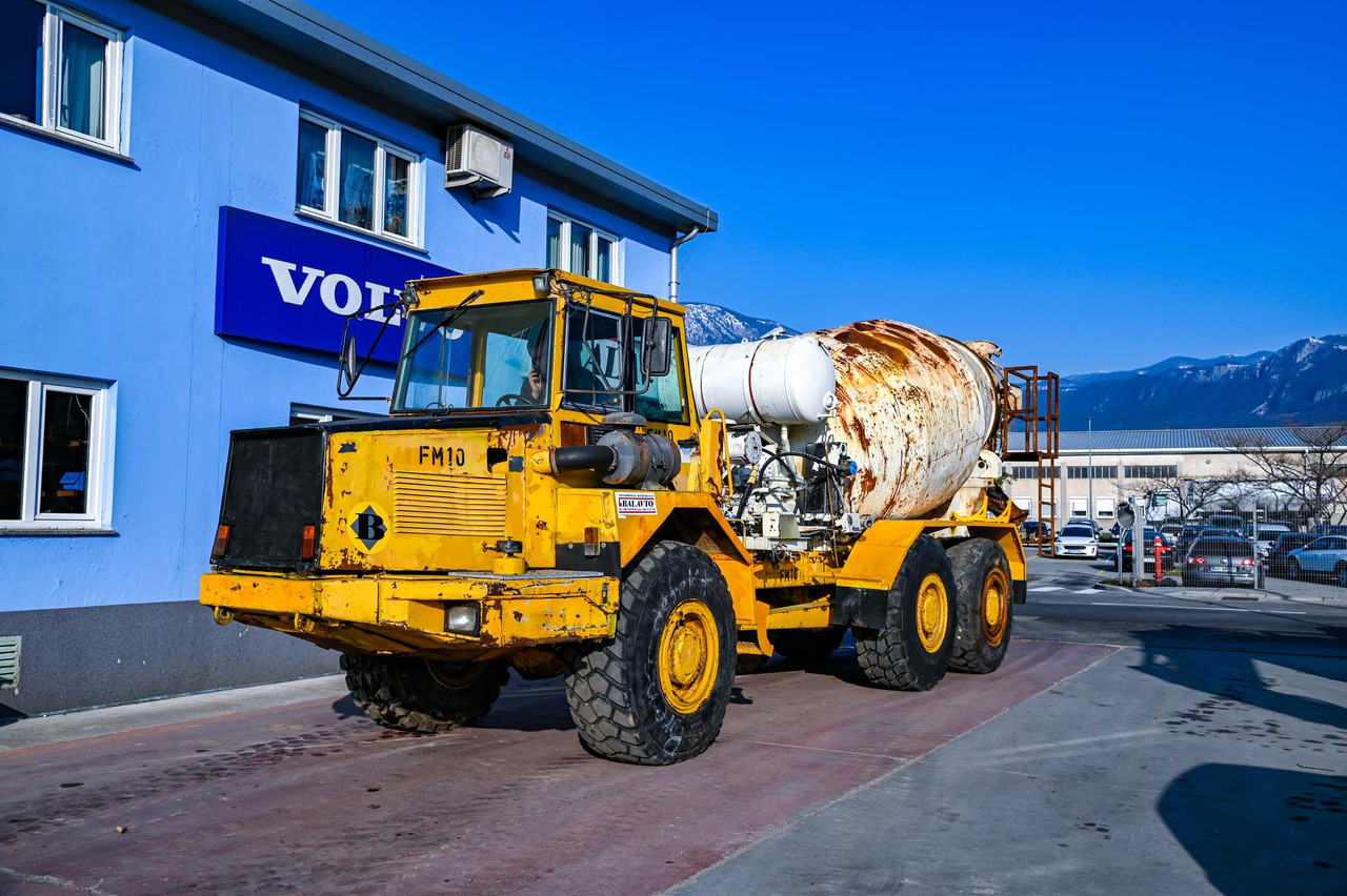 VOLVO A25C 6X6 - Automješalica: slika VOLVO A25C 6X6 - Automješalica VOLVO A25C 6X6 - Automješalica: slika VOLVO A25C 6X6 - Automješalica