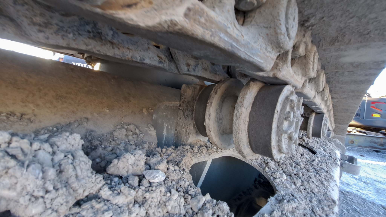 Bager gusjeničar VOLVO EC220ENH: slika Bager gusjeničar VOLVO EC220ENH Bager gusjeničar VOLVO EC220ENH: slika Bager gusjeničar VOLVO EC220ENH