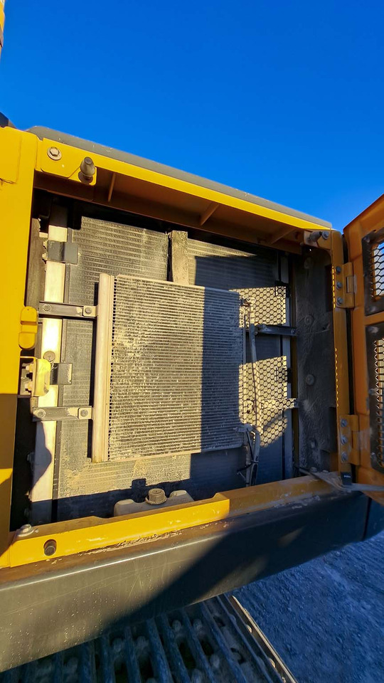 Bager gusjeničar VOLVO EC220ENH: slika Bager gusjeničar VOLVO EC220ENH Bager gusjeničar VOLVO EC220ENH: slika Bager gusjeničar VOLVO EC220ENH