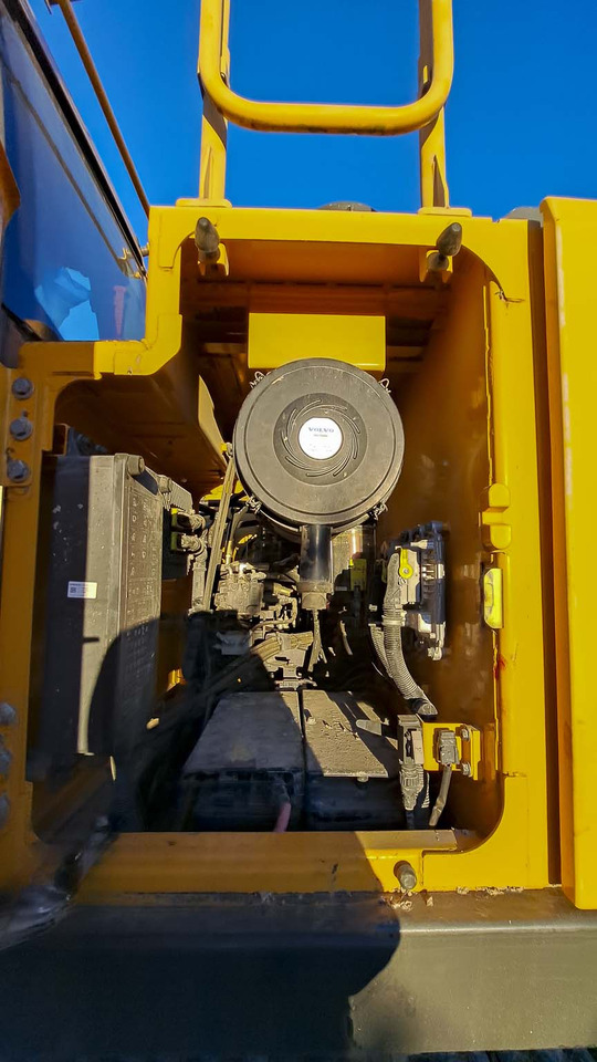 Bager gusjeničar VOLVO EC220ENH: slika Bager gusjeničar VOLVO EC220ENH Bager gusjeničar VOLVO EC220ENH: slika Bager gusjeničar VOLVO EC220ENH