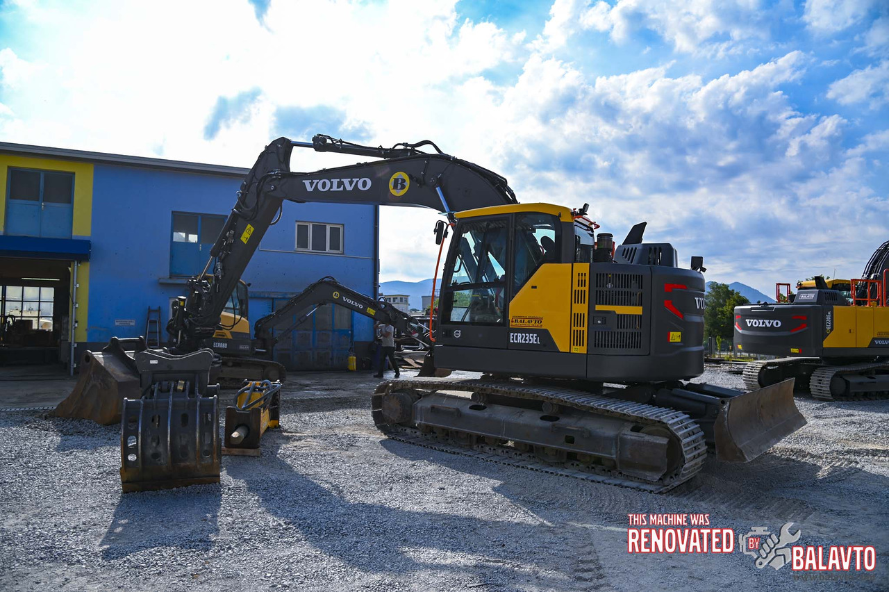 VOLVO ECR235EL - Bager gusjeničar: slika VOLVO ECR235EL - Bager gusjeničar VOLVO ECR235EL - Bager gusjeničar: slika VOLVO ECR235EL - Bager gusjeničar