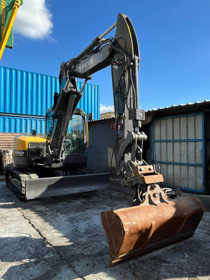 VOLVO ECR88D - Mini bager: slika VOLVO ECR88D - Mini bager VOLVO ECR88D - Mini bager: slika VOLVO ECR88D - Mini bager