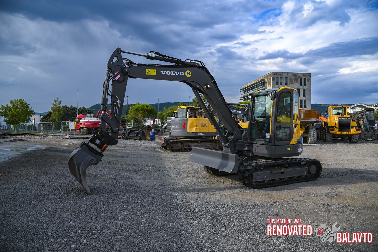 VOLVO ECR88D - Mini bager: slika VOLVO ECR88D - Mini bager VOLVO ECR88D - Mini bager: slika VOLVO ECR88D - Mini bager