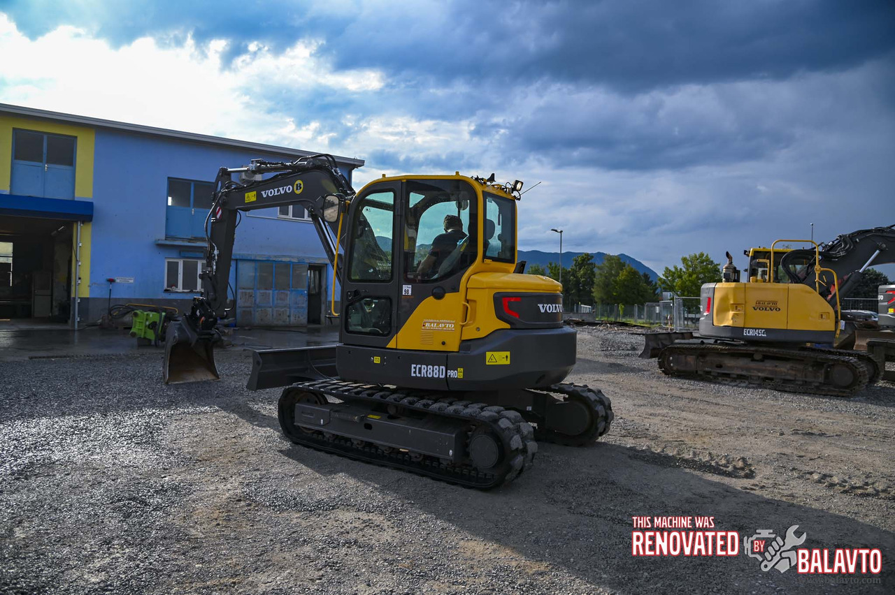 VOLVO ECR88D - Mini bager: slika VOLVO ECR88D - Mini bager VOLVO ECR88D - Mini bager: slika VOLVO ECR88D - Mini bager