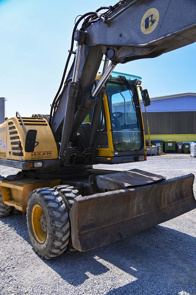 Zakup VOLVO EW180B VOLVO EW180B: slika Zakup VOLVO EW180B VOLVO EW180B Zakup VOLVO EW180B VOLVO EW180B: slika Zakup VOLVO EW180B VOLVO EW180B