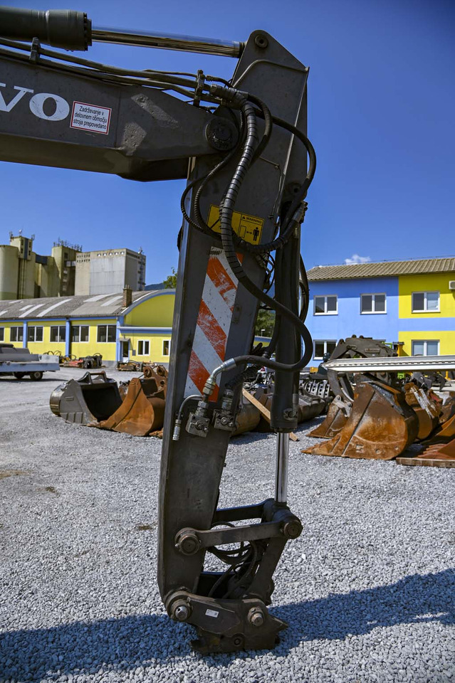 Zakup VOLVO EW180B VOLVO EW180B: slika Zakup VOLVO EW180B VOLVO EW180B Zakup VOLVO EW180B VOLVO EW180B: slika Zakup VOLVO EW180B VOLVO EW180B