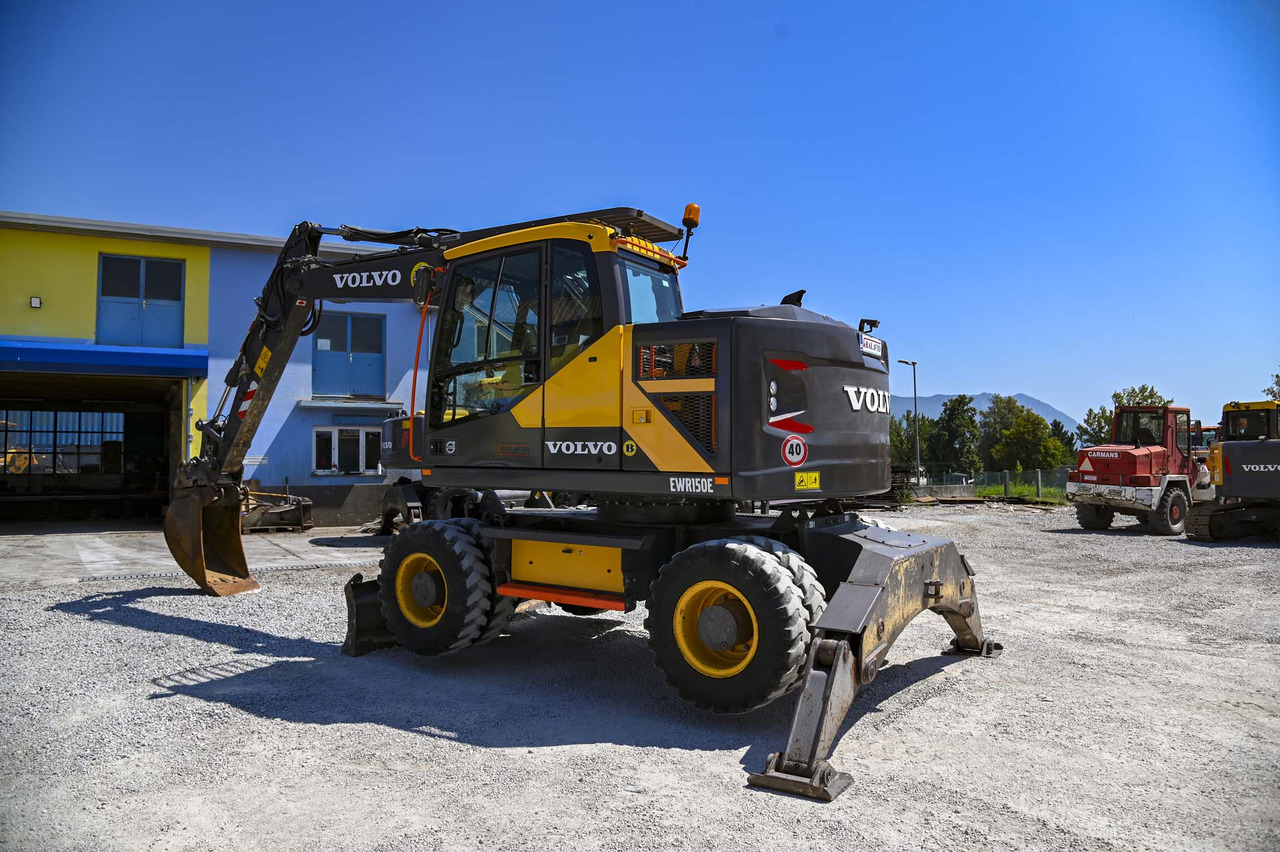 VOLVO EWR150E - Bager na kotačima: slika VOLVO EWR150E - Bager na kotačima VOLVO EWR150E - Bager na kotačima: slika VOLVO EWR150E - Bager na kotačima