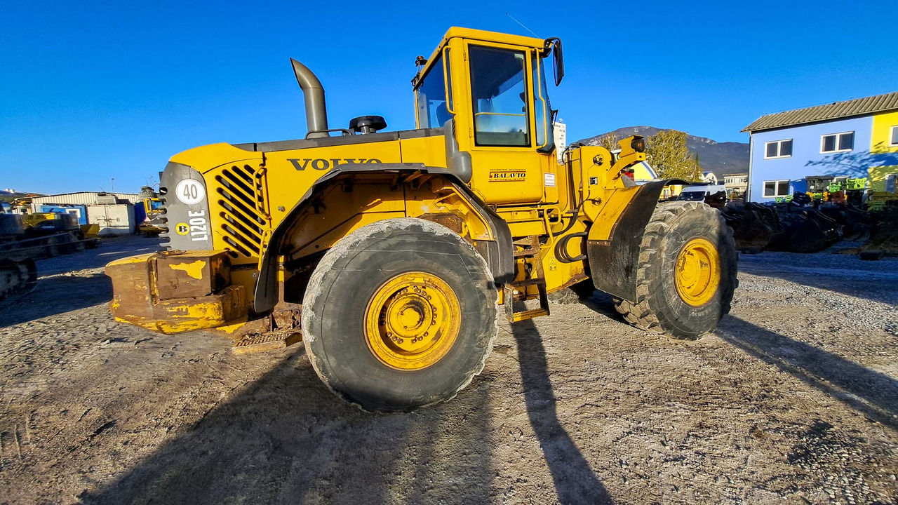 VOLVO L120E - Utovarivač na kotačima: slika VOLVO L120E - Utovarivač na kotačima VOLVO L120E - Utovarivač na kotačima: slika VOLVO L120E - Utovarivač na kotačima