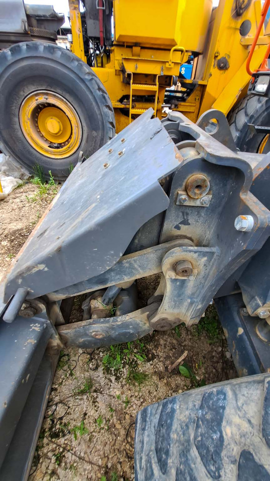 VOLVO blade for Volvo EWR150E - Nož za Građevinski strojevi: slika VOLVO blade for Volvo EWR150E - Nož za Građevinski strojevi VOLVO blade for Volvo EWR150E - Nož za Građevinski strojevi: slika VOLVO blade for Volvo EWR150E - Nož za Građevinski strojevi