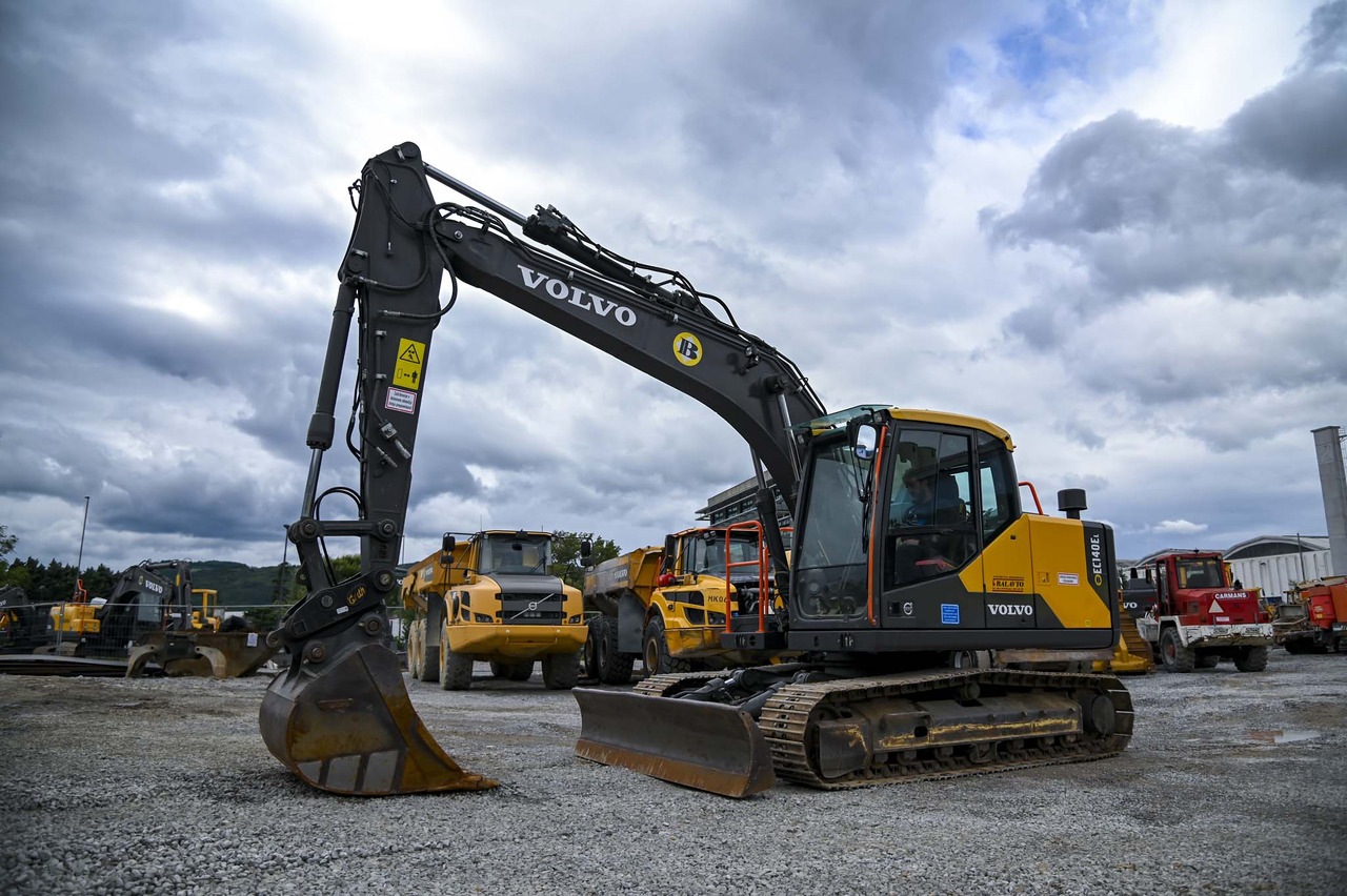 Volvo EC140E - Bager gusjeničar: slika Volvo EC140E - Bager gusjeničar Volvo EC140E - Bager gusjeničar: slika Volvo EC140E - Bager gusjeničar
