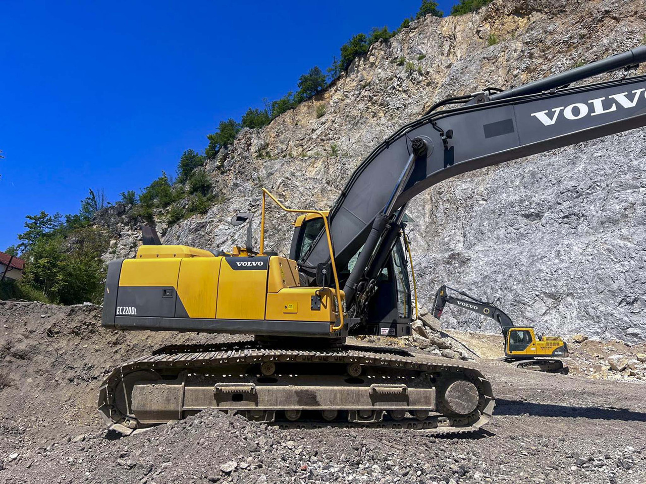 Volvo EC220D - Bager gusjeničar: slika Volvo EC220D - Bager gusjeničar Volvo EC220D - Bager gusjeničar: slika Volvo EC220D - Bager gusjeničar