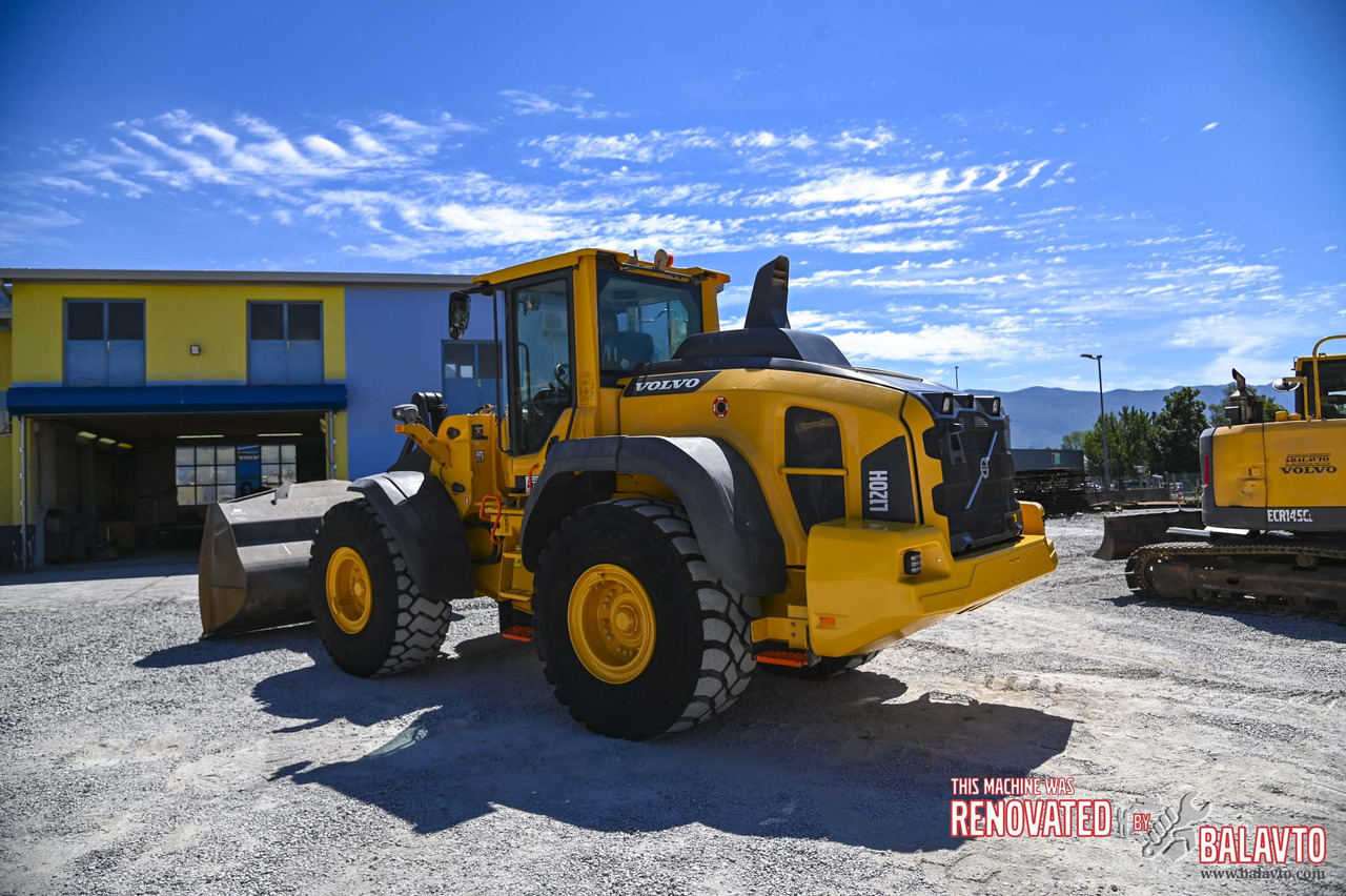 Volvo L120H - Utovarivač na kotačima: slika Volvo L120H - Utovarivač na kotačima Volvo L120H - Utovarivač na kotačima: slika Volvo L120H - Utovarivač na kotačima