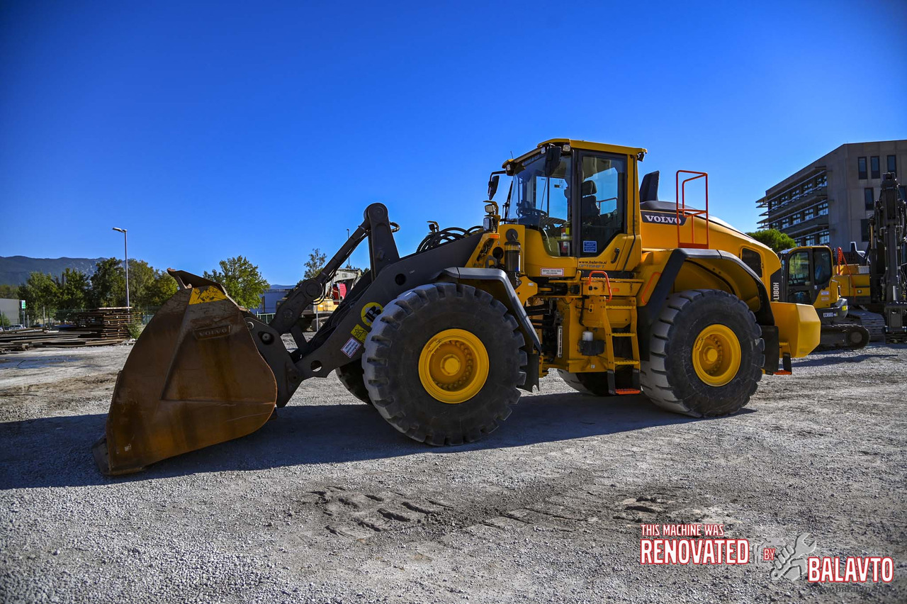 Volvo L180H - Utovarivač na kotačima: slika Volvo L180H - Utovarivač na kotačima Volvo L180H - Utovarivač na kotačima: slika Volvo L180H - Utovarivač na kotačima