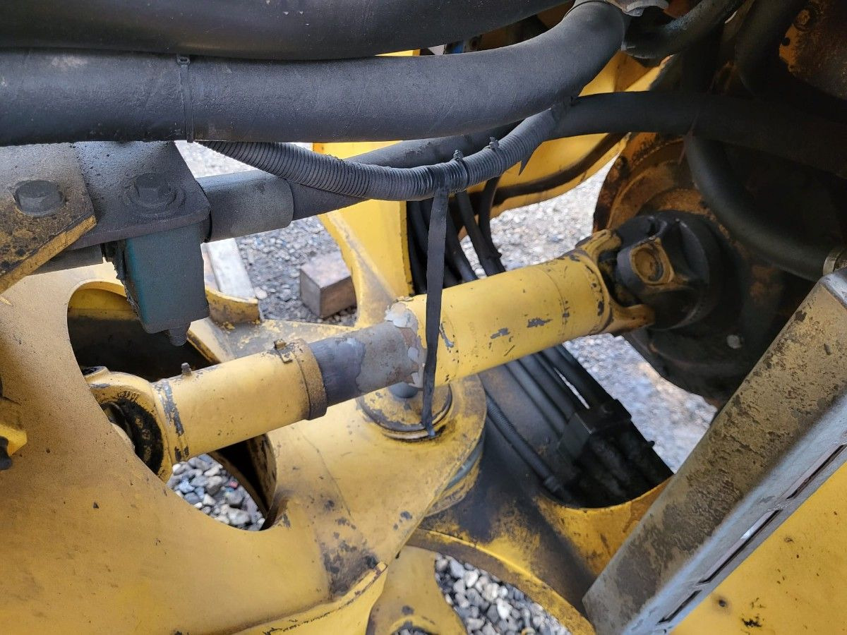 Volvo propeller shaft - Kardansko vratilo za Utovarivač: slika Volvo propeller shaft - Kardansko vratilo za Utovarivač Volvo propeller shaft - Kardansko vratilo za Utovarivač: slika Volvo propeller shaft - Kardansko vratilo za Utovarivač