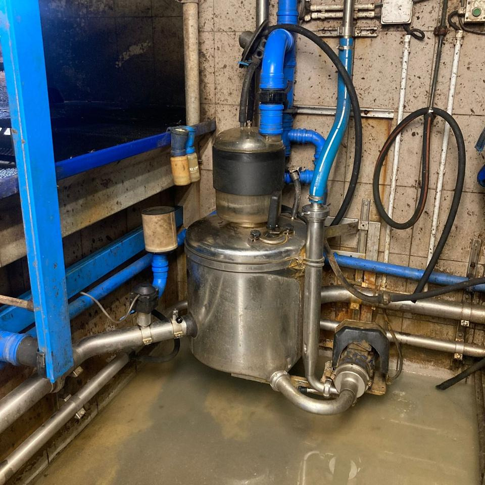 DeLaval Fischgrätenmelkstand Doppel 10er - Oprema za mužnju: slika DeLaval Fischgrätenmelkstand Doppel 10er - Oprema za mužnju DeLaval Fischgrätenmelkstand Doppel 10er - Oprema za mužnju: slika DeLaval Fischgrätenmelkstand Doppel 10er - Oprema za mužnju