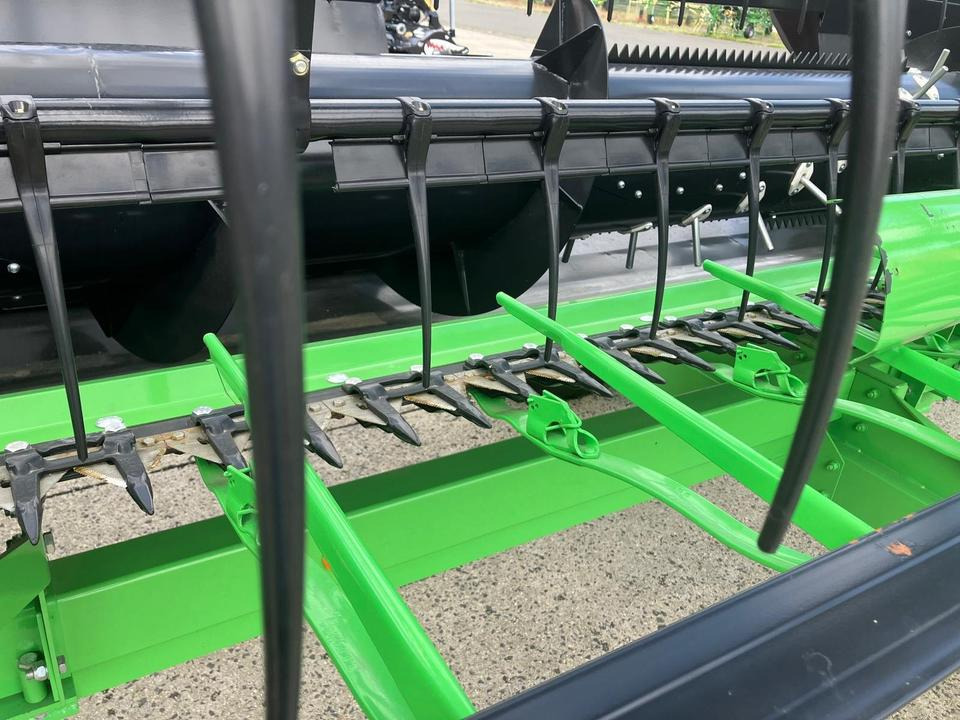 Deutz Fahr Schneidwerk DH540A inkl Schneidwerkwagen Mähdrescher - Heder za kombajn: slika Deutz Fahr Schneidwerk DH540A inkl Schneidwerkwagen Mähdrescher - Heder za kombajn Deutz Fahr Schneidwerk DH540A inkl Schneidwerkwagen Mähdrescher - Heder za kombajn: slika Deutz Fahr Schneidwerk DH540A inkl Schneidwerkwagen Mähdrescher - Heder za kombajn