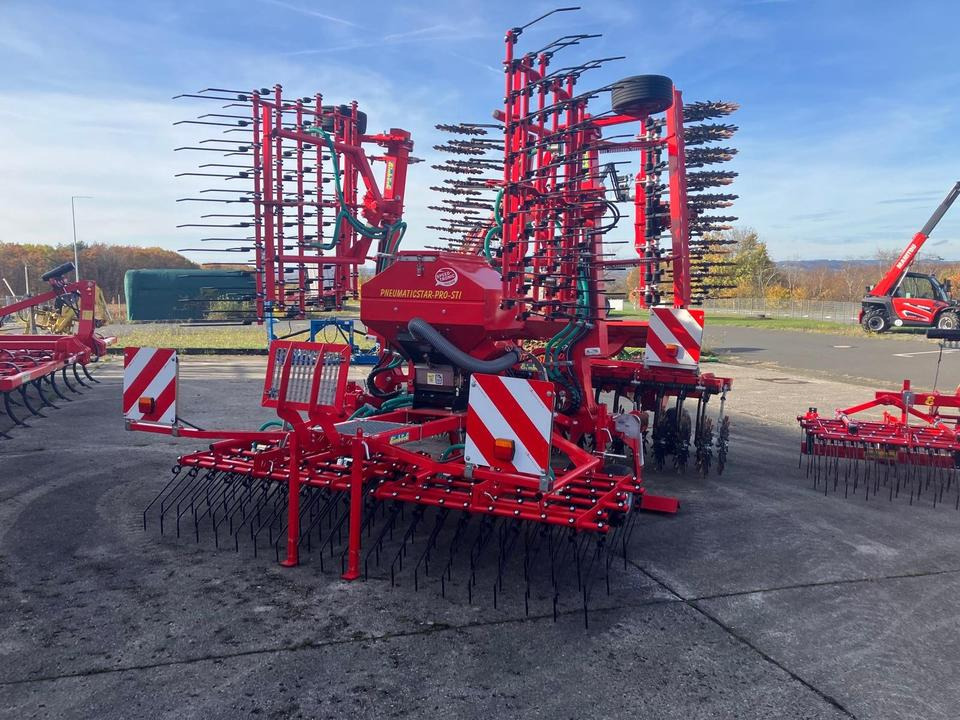 Einböck Grünlandstriegel Pneumaticstar Pro STI 6 m - Drljača: slika Einböck Grünlandstriegel Pneumaticstar Pro STI 6 m - Drljača Einböck Grünlandstriegel Pneumaticstar Pro STI 6 m - Drljača: slika Einböck Grünlandstriegel Pneumaticstar Pro STI 6 m - Drljača