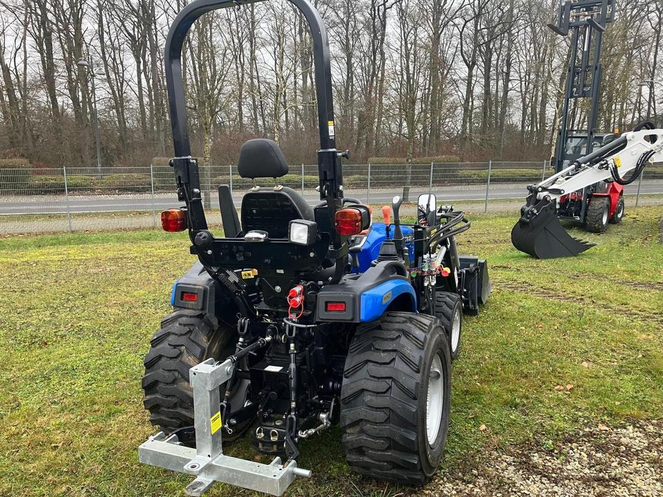 Kleintraktor Solis S26 Shuttle XL mit Frontlader - Mali traktor: slika Kleintraktor Solis S26 Shuttle XL mit Frontlader - Mali traktor Kleintraktor Solis S26 Shuttle XL mit Frontlader - Mali traktor: slika Kleintraktor Solis S26 Shuttle XL mit Frontlader - Mali traktor