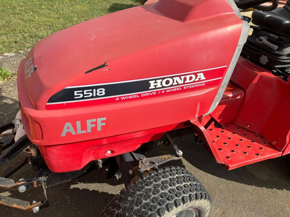 Kommunaltraktor Honda H5518 Schneeschild Winterdienst - Općinski traktor: slika Kommunaltraktor Honda H5518 Schneeschild Winterdienst - Općinski traktor Kommunaltraktor Honda H5518 Schneeschild Winterdienst - Općinski traktor: slika Kommunaltraktor Honda H5518 Schneeschild Winterdienst - Općinski traktor