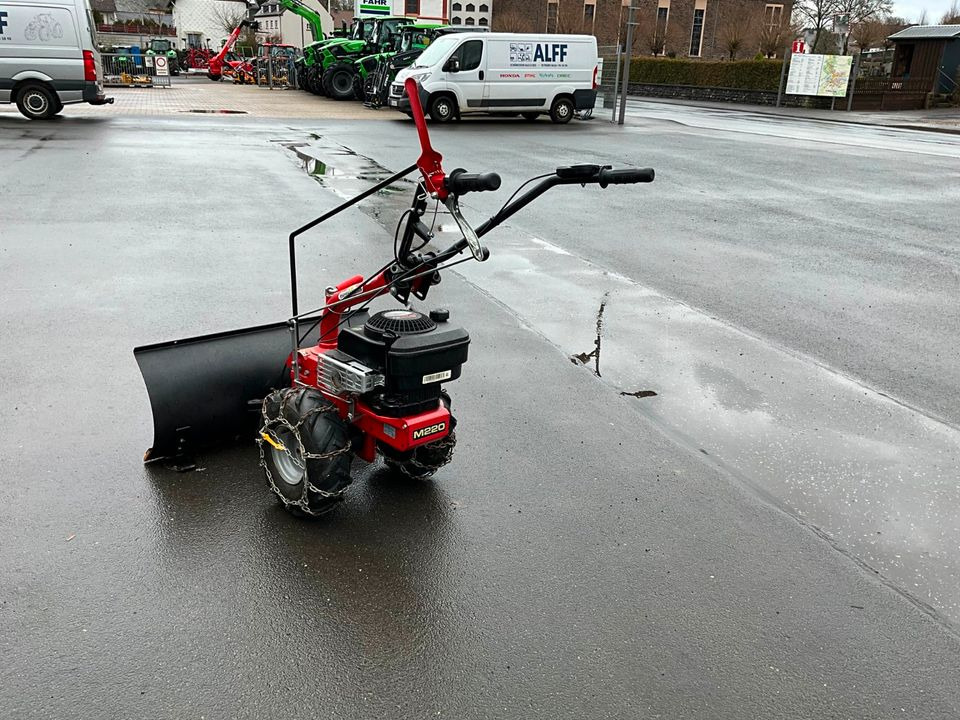 Schneeschieber, 1-Achser, 85cm Schneeschild, Antrieb - Oprema za vrt: slika Schneeschieber, 1-Achser, 85cm Schneeschild, Antrieb - Oprema za vrt Schneeschieber, 1-Achser, 85cm Schneeschild, Antrieb - Oprema za vrt: slika Schneeschieber, 1-Achser, 85cm Schneeschild, Antrieb - Oprema za vrt