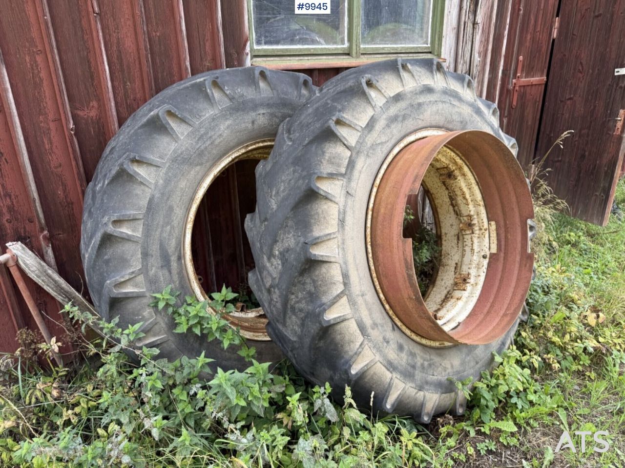 2 tractor tires with rims and rings - Kompletan kotač za Traktor: slika 2 tractor tires with rims and rings - Kompletan kotač za Traktor 2 tractor tires with rims and rings - Kompletan kotač za Traktor: slika 2 tractor tires with rims and rings - Kompletan kotač za Traktor