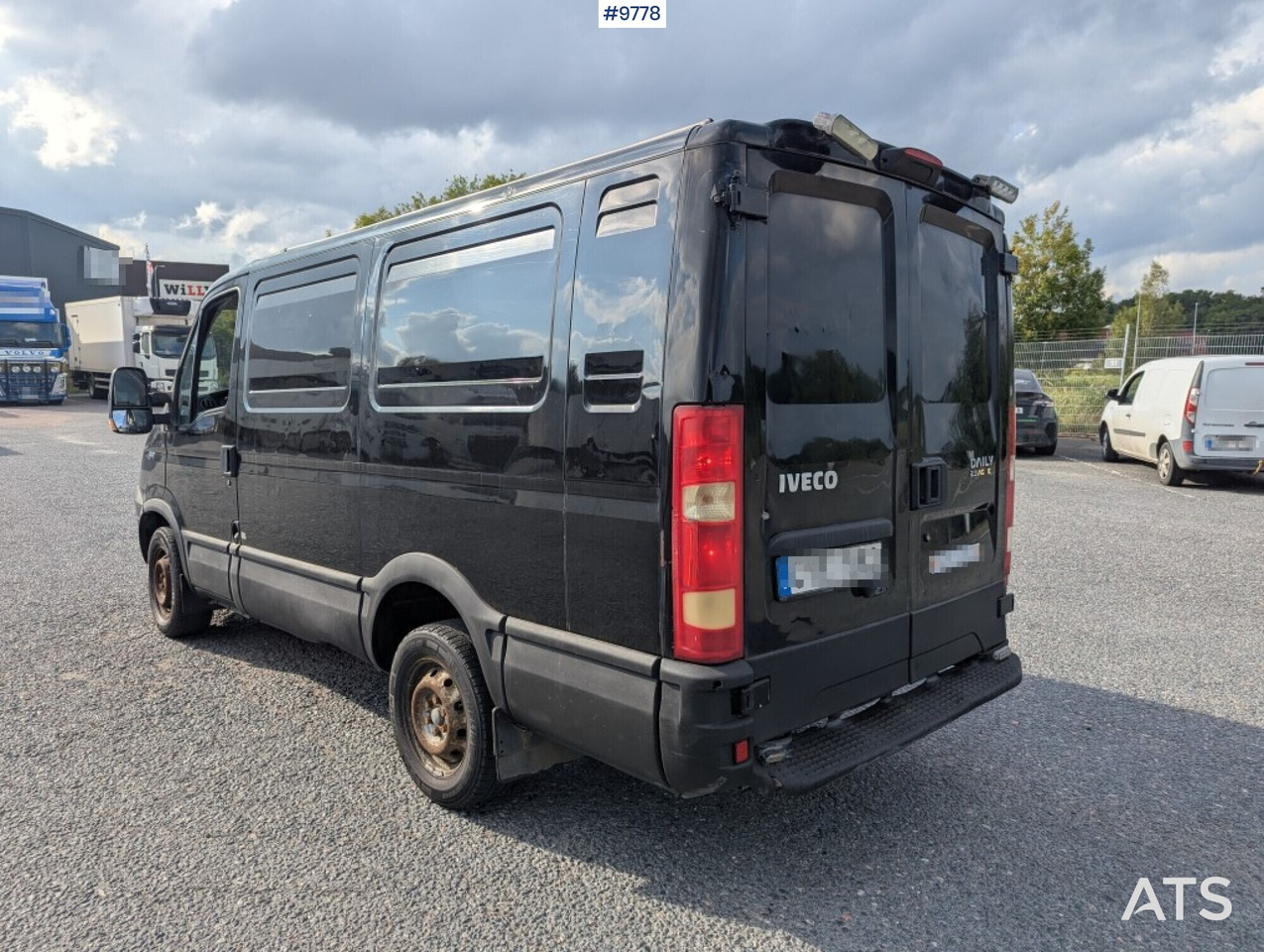 Box Truck Iveco Daily 29L12A V-300 - Furgon: slika Box Truck Iveco Daily 29L12A V-300 - Furgon Box Truck Iveco Daily 29L12A V-300 - Furgon: slika Box Truck Iveco Daily 29L12A V-300 - Furgon