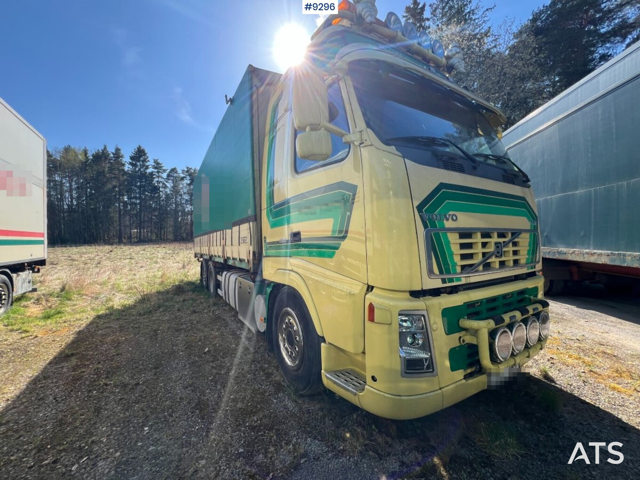 Box Truck - VOLVO FH12 6X2 with trailer TYLLIS TPV4L - Kamion sandučar: slika Box Truck - VOLVO FH12 6X2 with trailer TYLLIS TPV4L - Kamion sandučar Box Truck - VOLVO FH12 6X2 with trailer TYLLIS TPV4L - Kamion sandučar: slika Box Truck - VOLVO FH12 6X2 with trailer TYLLIS TPV4L - Kamion sandučar