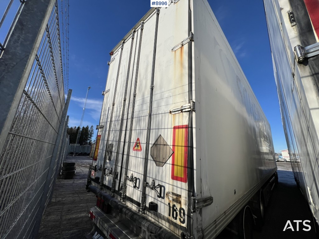 Box trailer EKERI L/L-4 - Prikolica sa zatvorenim sandukom: slika Box trailer EKERI L/L-4 - Prikolica sa zatvorenim sandukom Box trailer EKERI L/L-4 - Prikolica sa zatvorenim sandukom: slika Box trailer EKERI L/L-4 - Prikolica sa zatvorenim sandukom