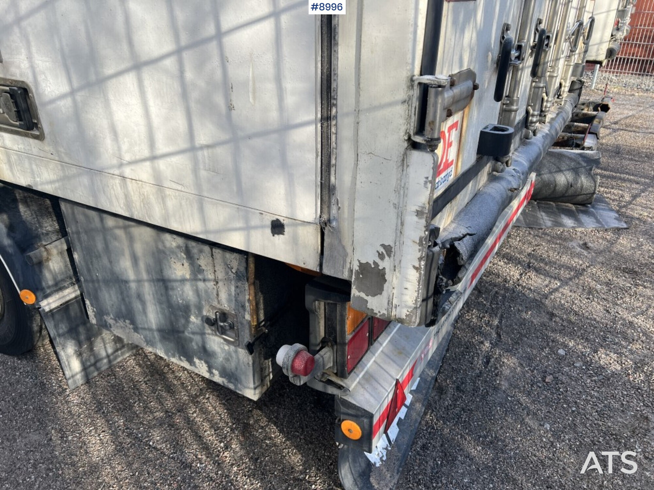 Box trailer EKERI L/L-4 - Prikolica sa zatvorenim sandukom: slika Box trailer EKERI L/L-4 - Prikolica sa zatvorenim sandukom Box trailer EKERI L/L-4 - Prikolica sa zatvorenim sandukom: slika Box trailer EKERI L/L-4 - Prikolica sa zatvorenim sandukom