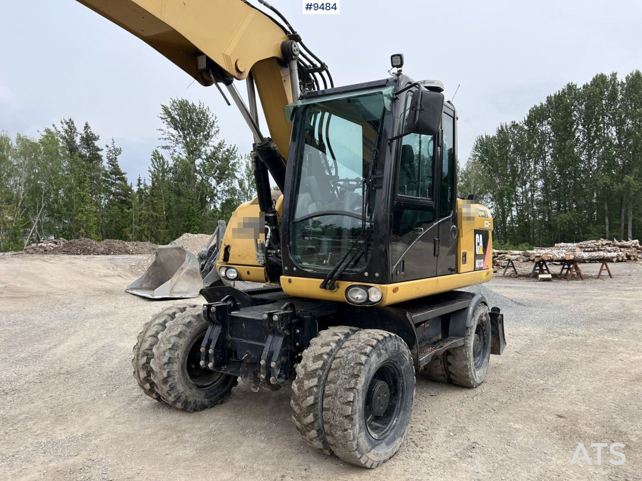 CAT M313D with tipping wagon and attachments (VIDEO) - Bager na kotačima: slika CAT M313D with tipping wagon and attachments (VIDEO) - Bager na kotačima CAT M313D with tipping wagon and attachments (VIDEO) - Bager na kotačima: slika CAT M313D with tipping wagon and attachments (VIDEO) - Bager na kotačima