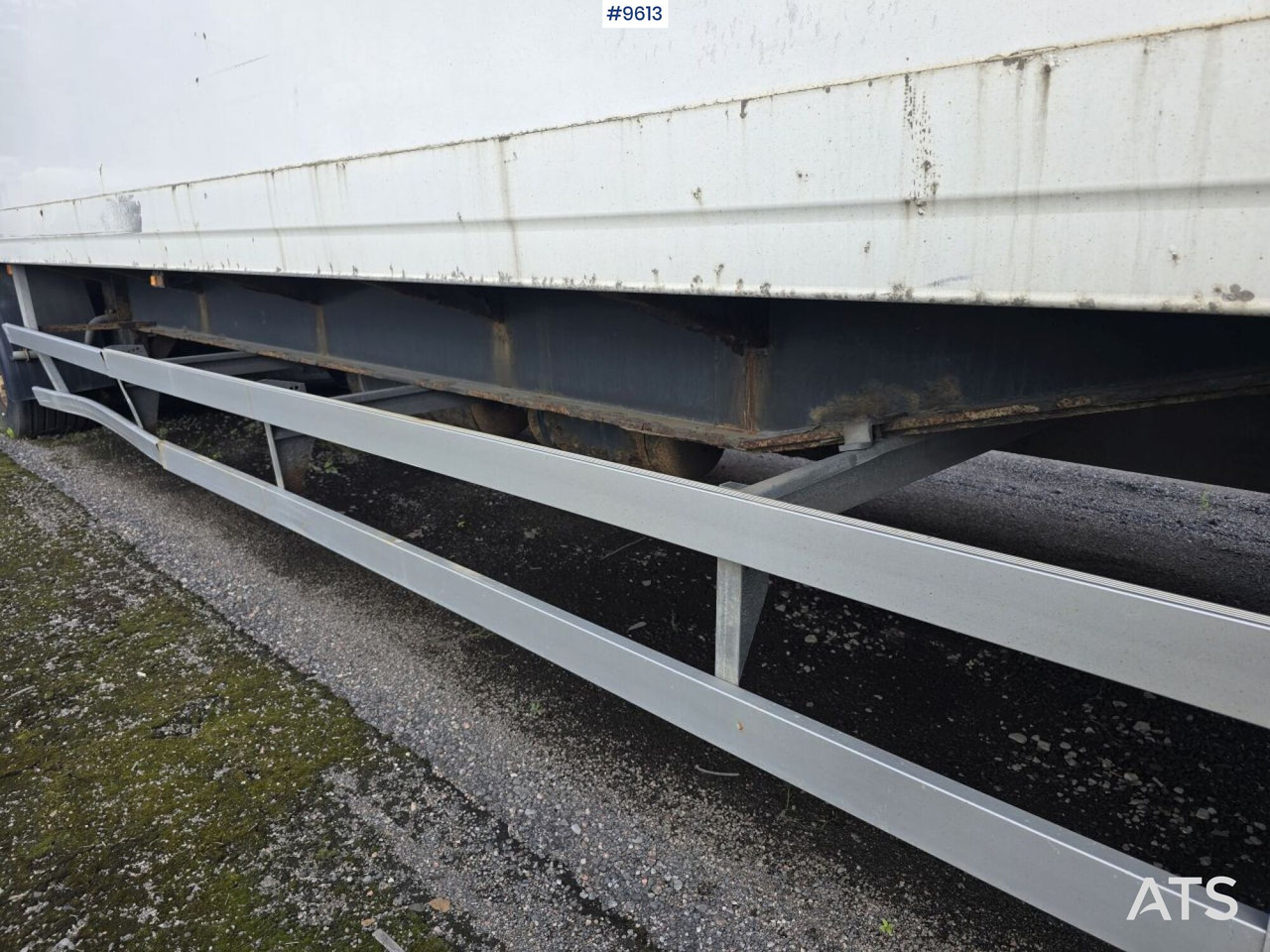 Cabinet trailer VAK V-4-40 openable side - Prikolica sa zatvorenim sandukom: slika Cabinet trailer VAK V-4-40 openable side - Prikolica sa zatvorenim sandukom Cabinet trailer VAK V-4-40 openable side - Prikolica sa zatvorenim sandukom: slika Cabinet trailer VAK V-4-40 openable side - Prikolica sa zatvorenim sandukom
