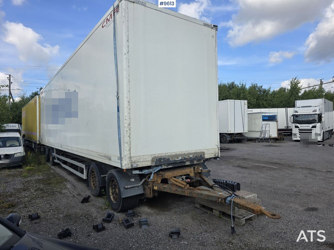 Cabinet trailer VAK V-4-40 openable side - Prikolica sa zatvorenim sandukom: slika Cabinet trailer VAK V-4-40 openable side - Prikolica sa zatvorenim sandukom Cabinet trailer VAK V-4-40 openable side - Prikolica sa zatvorenim sandukom: slika Cabinet trailer VAK V-4-40 openable side - Prikolica sa zatvorenim sandukom