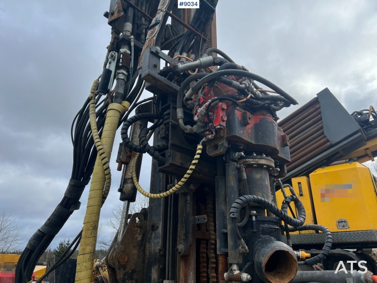 Comacchio Drill Rig MC 500 N (VIDEO) - Platforma za bušenje: slika Comacchio Drill Rig MC 500 N (VIDEO) - Platforma za bušenje Comacchio Drill Rig MC 500 N (VIDEO) - Platforma za bušenje: slika Comacchio Drill Rig MC 500 N (VIDEO) - Platforma za bušenje