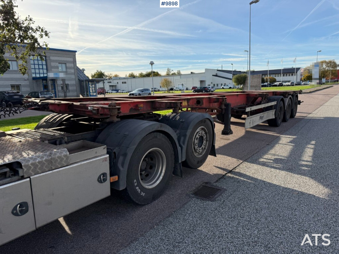 Container chassis Fliegl SDS 400 - Transporter kontejnera/ Poluprikolica s izmjenjivim sanducima: slika  Container chassis Fliegl SDS 400 - Transporter kontejnera/ Poluprikolica s izmjenjivim sanducima Container chassis Fliegl SDS 400 - Transporter kontejnera/ Poluprikolica s izmjenjivim sanducima: slika  Container chassis Fliegl SDS 400 - Transporter kontejnera/ Poluprikolica s izmjenjivim sanducima