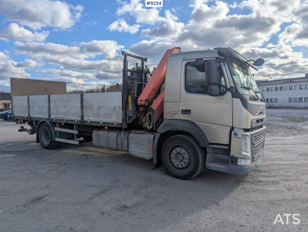 Crane Truck Volvo FM 330 4X2 with tail lift - Kamion s otvorenim sandukom, Kamion s kranom: slika Crane Truck Volvo FM 330 4X2 with tail lift - Kamion s otvorenim sandukom, Kamion s kranom Crane Truck Volvo FM 330 4X2 with tail lift - Kamion s otvorenim sandukom, Kamion s kranom: slika Crane Truck Volvo FM 330 4X2 with tail lift - Kamion s otvorenim sandukom, Kamion s kranom