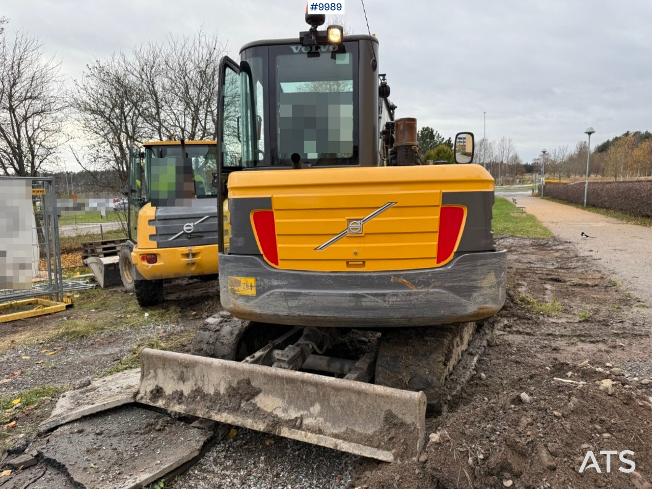 Crawler excavator Volvo EC55C with tiltrotator and buckets - Bager gusjeničar: slika Crawler excavator Volvo EC55C with tiltrotator and buckets - Bager gusjeničar Crawler excavator Volvo EC55C with tiltrotator and buckets - Bager gusjeničar: slika Crawler excavator Volvo EC55C with tiltrotator and buckets - Bager gusjeničar