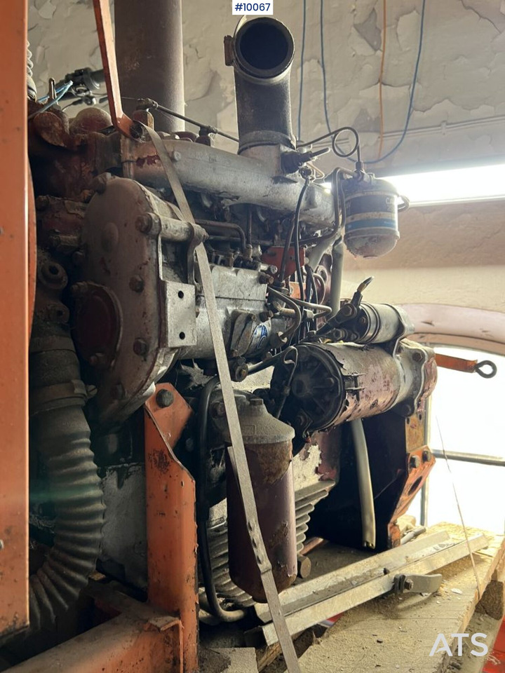 D4 Perkins diesel engine for threshing machine - Motor za Građevinski strojevi: slika D4 Perkins diesel engine for threshing machine - Motor za Građevinski strojevi D4 Perkins diesel engine for threshing machine - Motor za Građevinski strojevi: slika D4 Perkins diesel engine for threshing machine - Motor za Građevinski strojevi