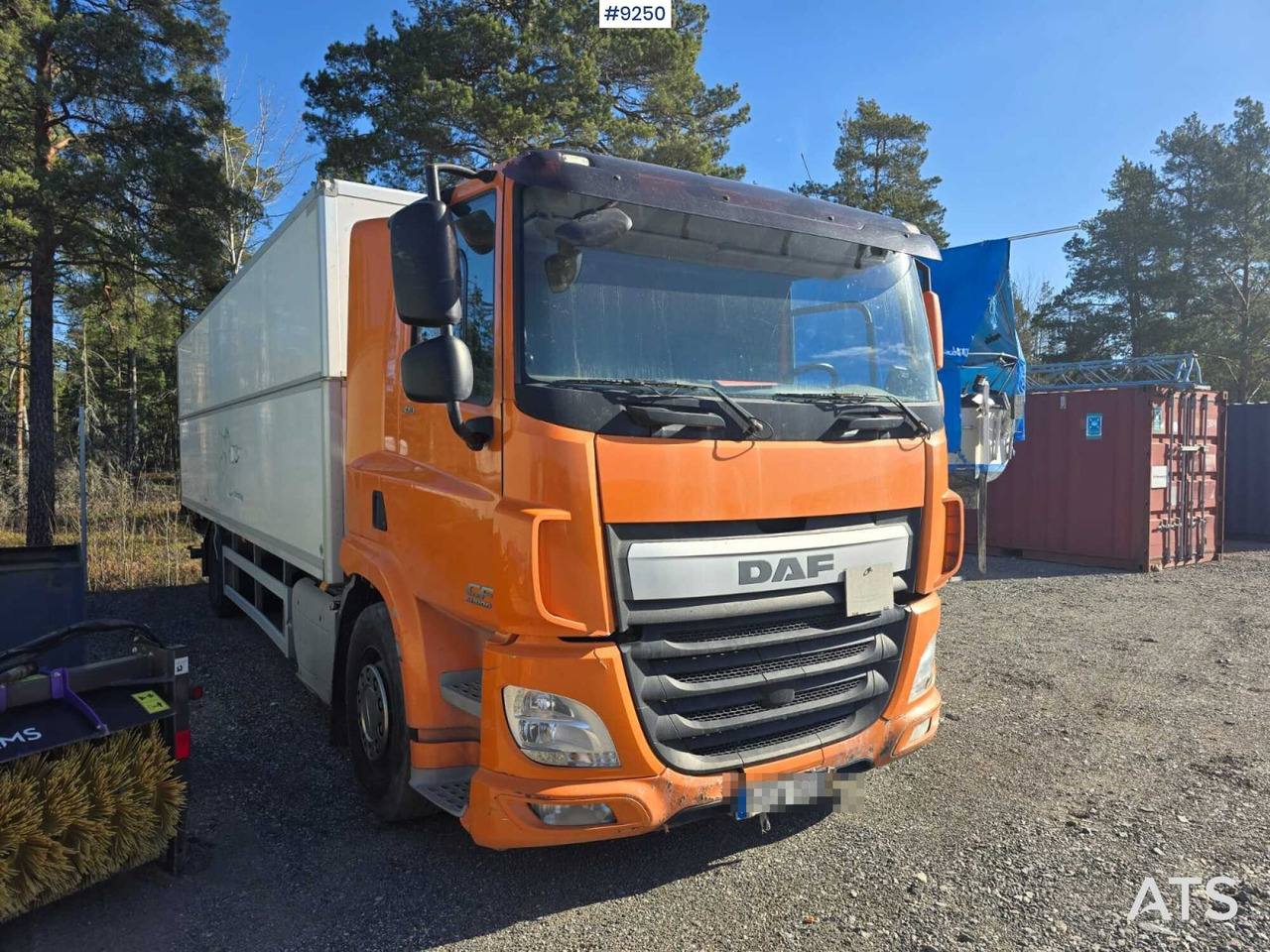 DAF CF 370Y Box truck, Height adjustable box - Kamion sandučar: slika DAF CF 370Y Box truck, Height adjustable box - Kamion sandučar DAF CF 370Y Box truck, Height adjustable box - Kamion sandučar: slika DAF CF 370Y Box truck, Height adjustable box - Kamion sandučar
