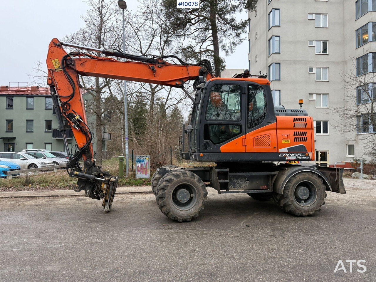 Doosan DX165W-5 Wheeled excavator (VIDEO) - Bager na kotačima: slika Doosan DX165W-5 Wheeled excavator (VIDEO) - Bager na kotačima Doosan DX165W-5 Wheeled excavator (VIDEO) - Bager na kotačima: slika Doosan DX165W-5 Wheeled excavator (VIDEO) - Bager na kotačima