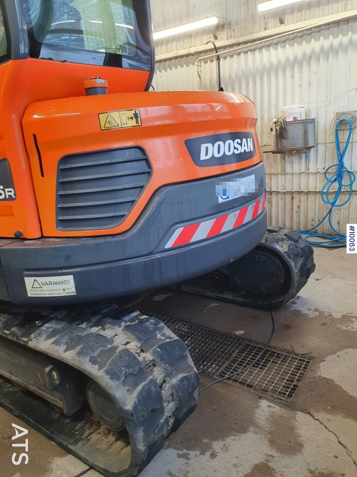 Doosan DX85R-3 Crawler Excavator with tiltrotator and attachments - Bager gusjeničar: slika Doosan DX85R-3 Crawler Excavator with tiltrotator and attachments - Bager gusjeničar Doosan DX85R-3 Crawler Excavator with tiltrotator and attachments - Bager gusjeničar: slika Doosan DX85R-3 Crawler Excavator with tiltrotator and attachments - Bager gusjeničar