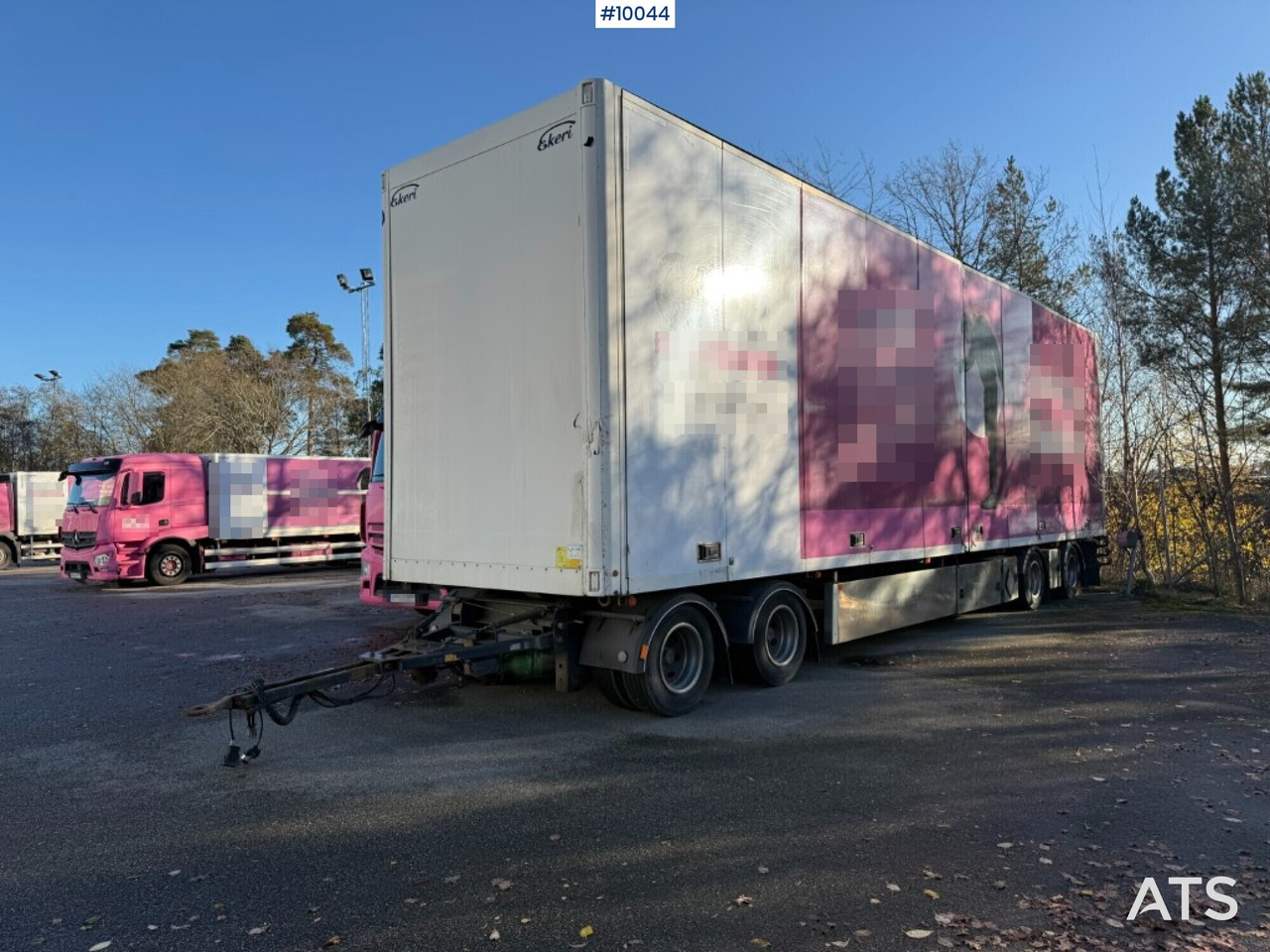 Ekeri S8-D cabinet trailer with opening side - Prikolica sa zatvorenim sandukom: slika Ekeri S8-D cabinet trailer with opening side - Prikolica sa zatvorenim sandukom Ekeri S8-D cabinet trailer with opening side - Prikolica sa zatvorenim sandukom: slika Ekeri S8-D cabinet trailer with opening side - Prikolica sa zatvorenim sandukom