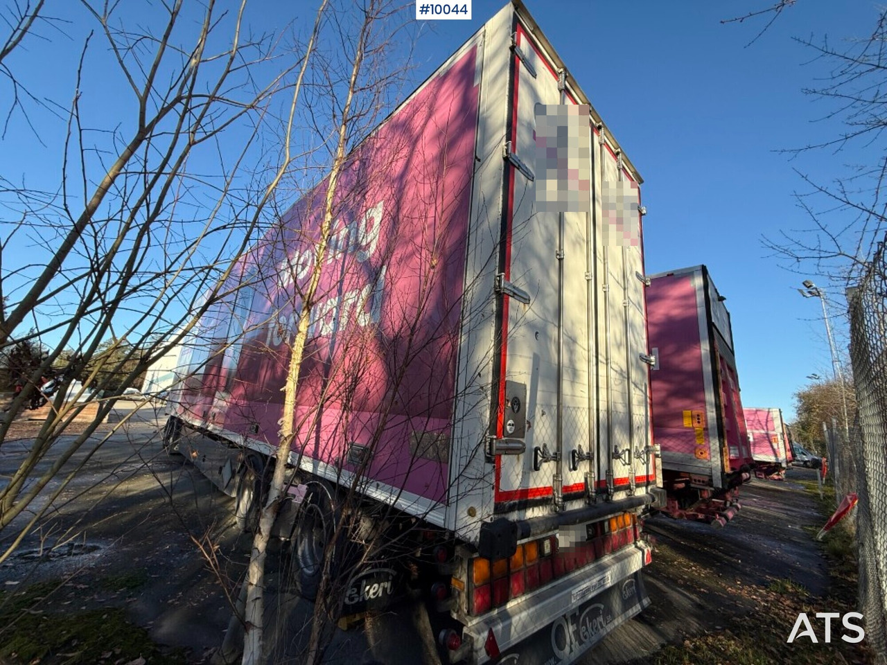 Ekeri S8-D cabinet trailer with opening side - Prikolica sa zatvorenim sandukom: slika Ekeri S8-D cabinet trailer with opening side - Prikolica sa zatvorenim sandukom Ekeri S8-D cabinet trailer with opening side - Prikolica sa zatvorenim sandukom: slika Ekeri S8-D cabinet trailer with opening side - Prikolica sa zatvorenim sandukom