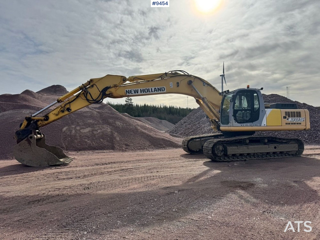 Excavator New Holland E385 - Bager gusjeničar: slika Excavator New Holland E385 - Bager gusjeničar Excavator New Holland E385 - Bager gusjeničar: slika Excavator New Holland E385 - Bager gusjeničar
