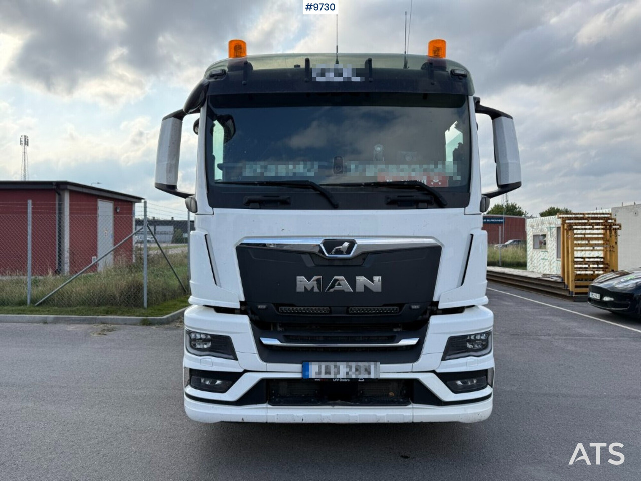 Hook lift MAN TGS 26.510 with crane flatbed and gravel flatbed - Kamion s kukastom dizalicom: slika Hook lift MAN TGS 26.510 with crane flatbed and gravel flatbed - Kamion s kukastom dizalicom Hook lift MAN TGS 26.510 with crane flatbed and gravel flatbed - Kamion s kukastom dizalicom: slika Hook lift MAN TGS 26.510 with crane flatbed and gravel flatbed - Kamion s kukastom dizalicom