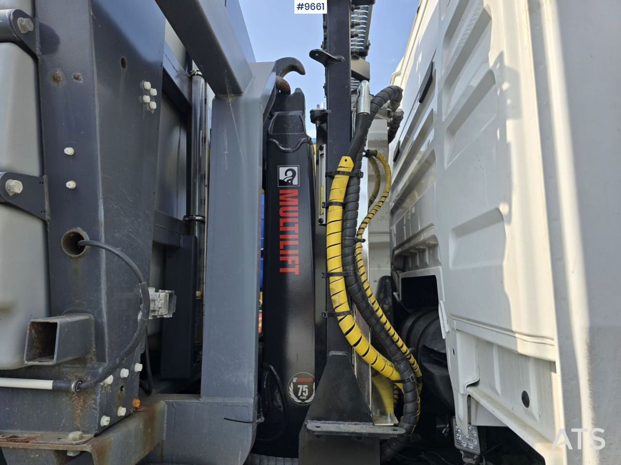 Hooklift Truck  MAN TGX 25.500 - Kamion s kukastom dizalicom: slika  Hooklift Truck  MAN TGX 25.500 - Kamion s kukastom dizalicom Hooklift Truck  MAN TGX 25.500 - Kamion s kukastom dizalicom: slika  Hooklift Truck  MAN TGX 25.500 - Kamion s kukastom dizalicom